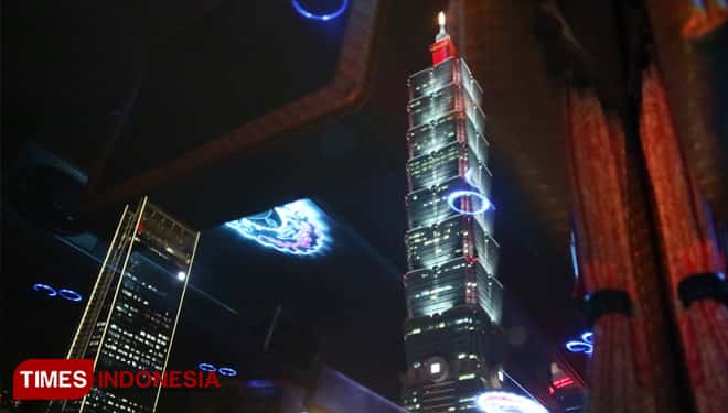Pencakar Langit Taipei 101 Bening Sejauh Mata Memandang