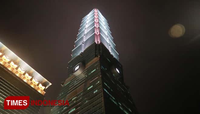 Taipei 101, a Landmark Supertall Skyscraper Taiwan