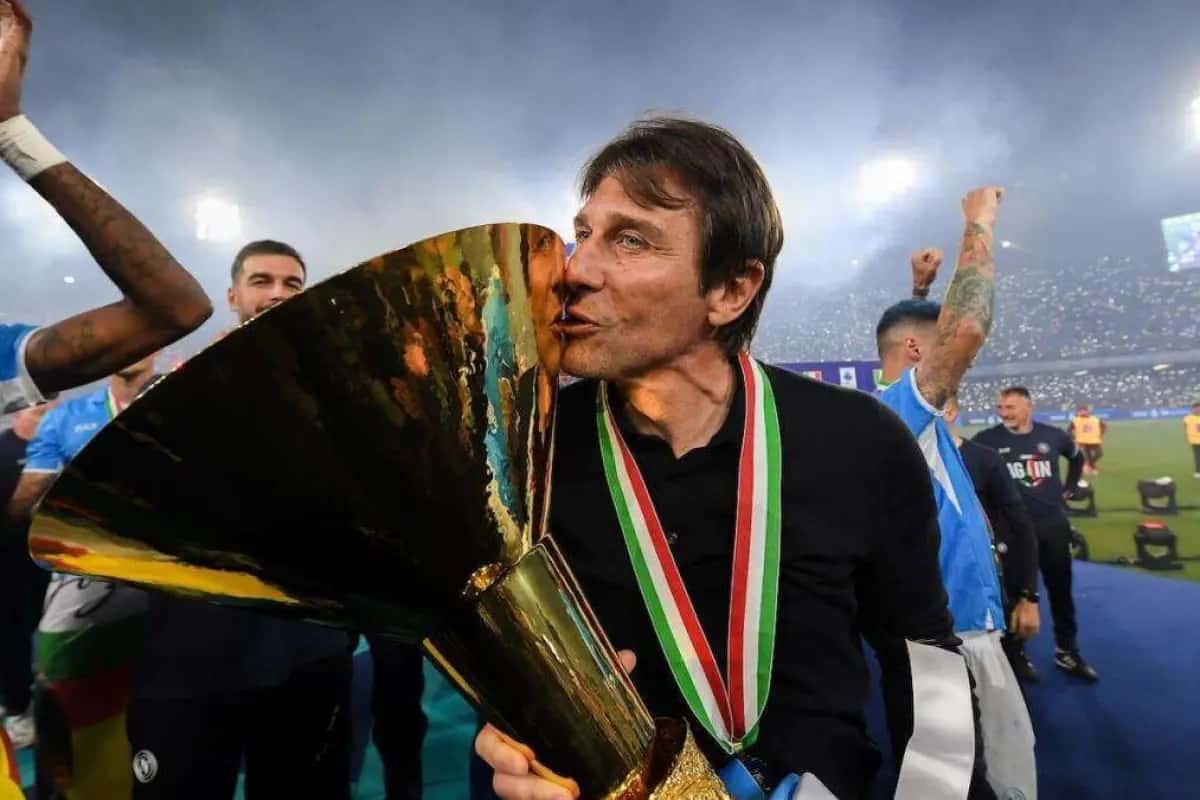 Antonio Conte Akhiri Perjalanan di Napoli, Belum Pastikan Latih Timnas Italia