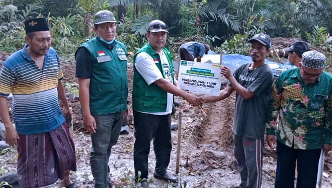 Lazisnu Tambaksari Bangun Huntara Pengungsi Semeru