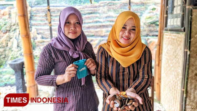 Wisata Kuliner Tradisional Kali Klepu Pacitan, Bayar Pakai Koin Batok Kelapa