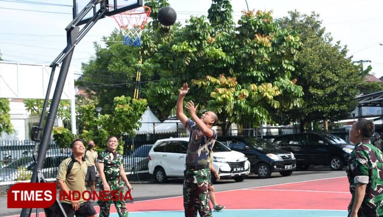 Lapangan Basket Lengkapi Fasilitas Olah Raga Korem 072 Pamungkas
