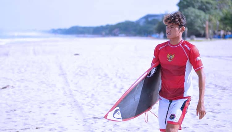 Mengenal Rio Waida, Peselancar Indonesia yang Juara Sydney Surf Pro 2022
