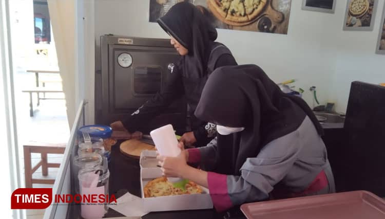 ‎Pizza Hits Majalengka, Lezatnya Tidak Bikin Kantong Jebol