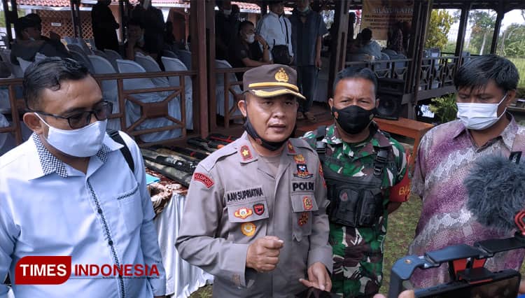 Jaga Sitkamtibmas, Polri Pertajam Silaturahmi dengan Perajin Senapan Angin Sumedang