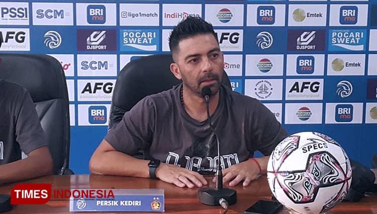 Jelang Hadapi Bhayangkara FC, Ini Pesan Pelatih Persik untuk Persikmania 