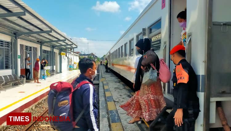 Berbagi Benefit dan Reward, Java Lotus Hotel Jember Gandeng PMI dan PT KAI