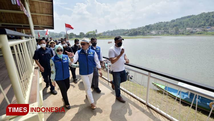 Ridwan Kamil Resmikan Wajah Baru Situ Ciburuy