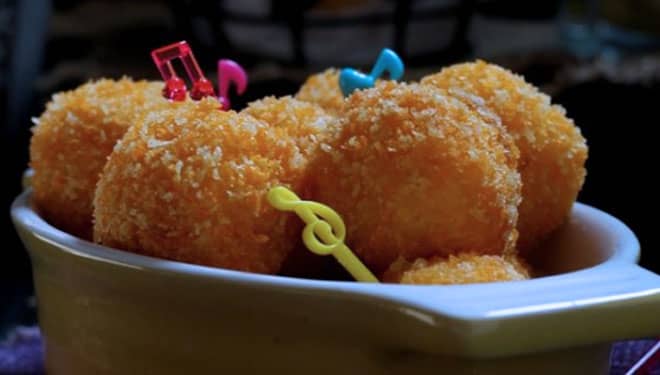 Bola-Bola Nasi Keju, Menu Bekal Enak Pasti Kenyang