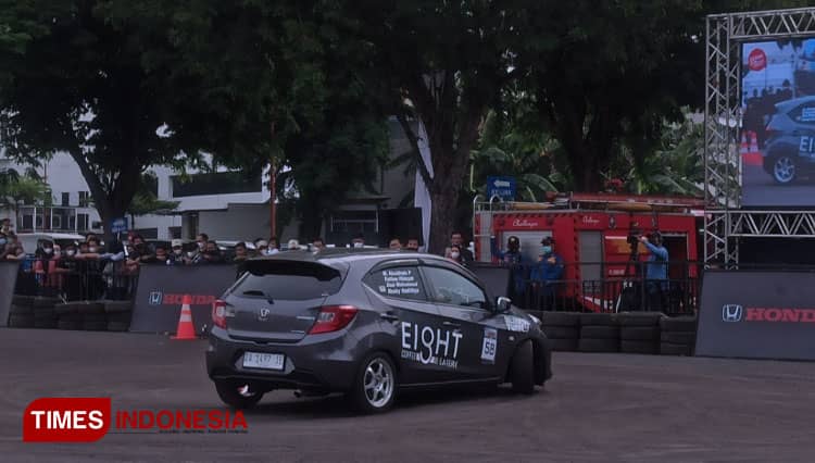 Brio Slalom Challenge 2022 Surabaya, Pembalap Adu Drift Taklukkan Lintasan