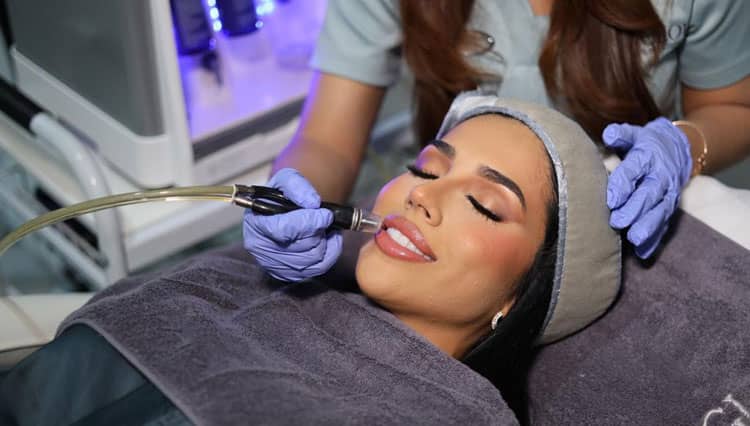 Begini Kunjungan Miss Grand International 2022 ke MS glow Aesthetic Clinic Bali