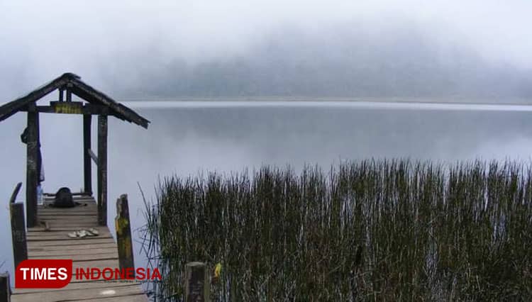 Danau Taman Hidup, Surga Tersembunyi di Pegunungan Argopuro