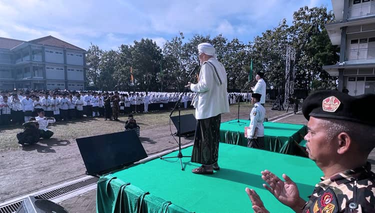Apel Nasional Hari Santri 2022, Ketum PBNU Gus Yahya: Terima Kasih Jokowi