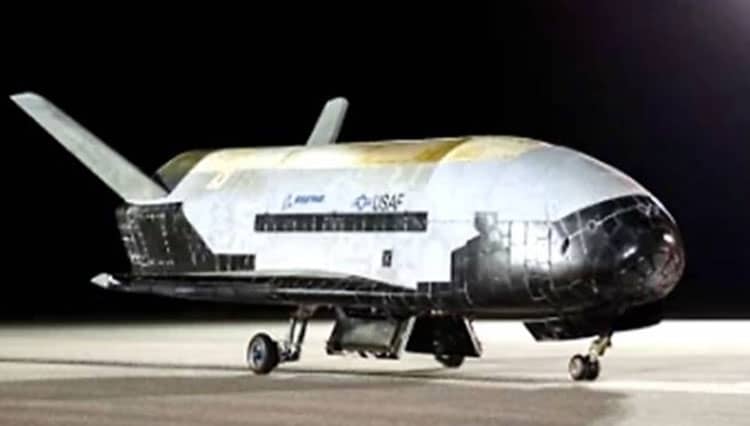 Drone Luar Angkasa AS Pecahkan Rekor di Orbital