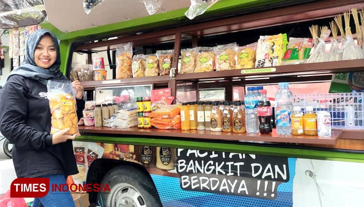 Mobil UMKM Sudimoro Nyawiji, Cara Karang Taruna Dongkrak Ekonomi Warga Pacitan