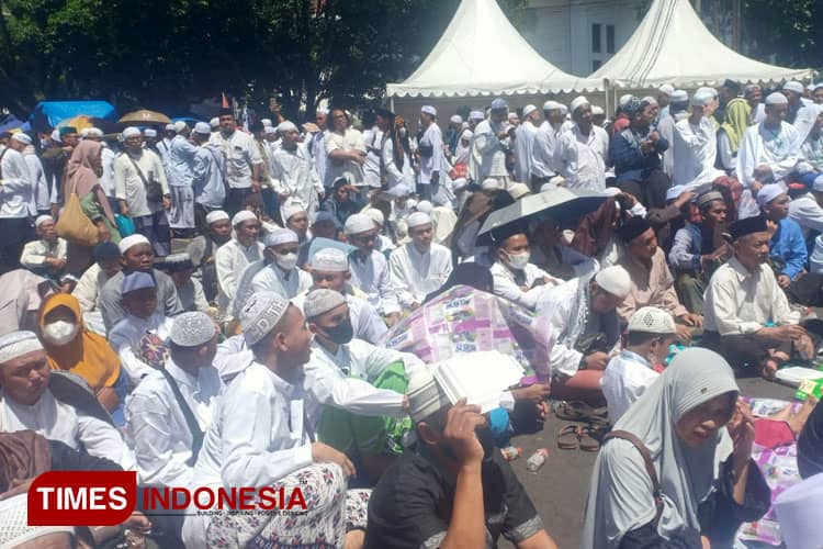 Tiga Tahun Daring, Ratusan Ribu Umat Hadiri Haul Akbar Imamain Malang