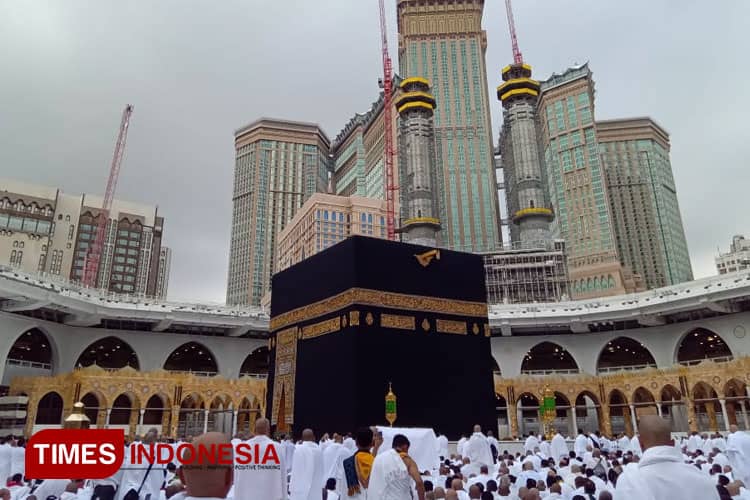 Umrah Bareng Tombo Ati (9): Bersedih Meninggalkan Baitullah