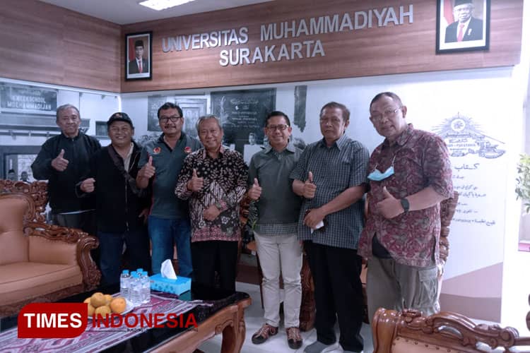 Rektor UMS Apresiasi Kepedulian Seni Budaya PWI Surakarta dalam Peringatan HPN 2023