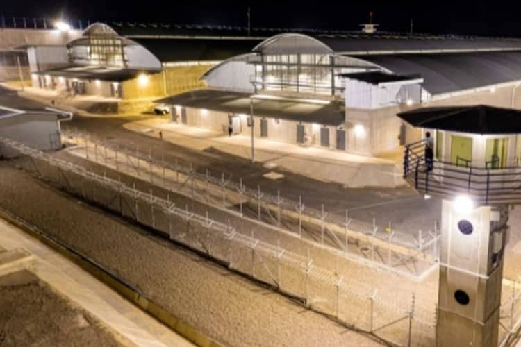 EL Salvador Membuat Penjara Terbesar di Dunia