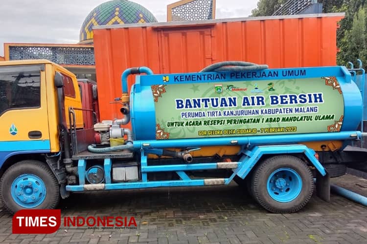 Suplai Kebutuhan Air Wudhu Jemaah 1 Abad NU, Perumda Tirta Kanjuruhan Kirim Tiga Truk Tangki