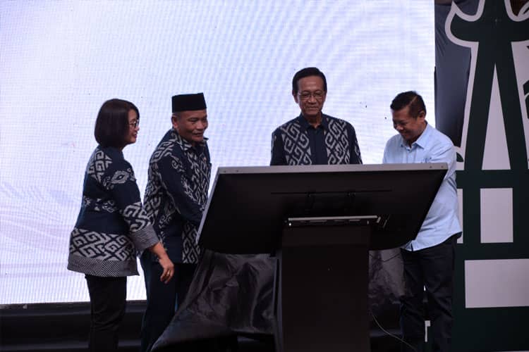 Sri Sultan HB X Buka Festival Teras Malioboro