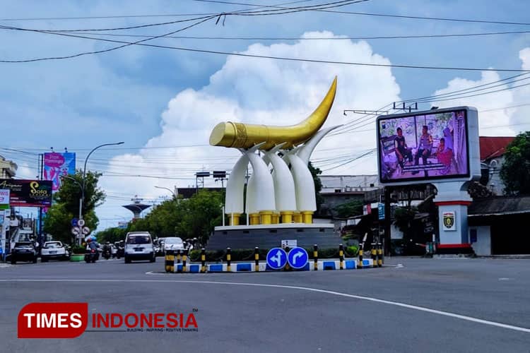 Videotron Pemkab Ngawi Tampilkan Gambar 'Bersemut', Begini Kata Pengamat