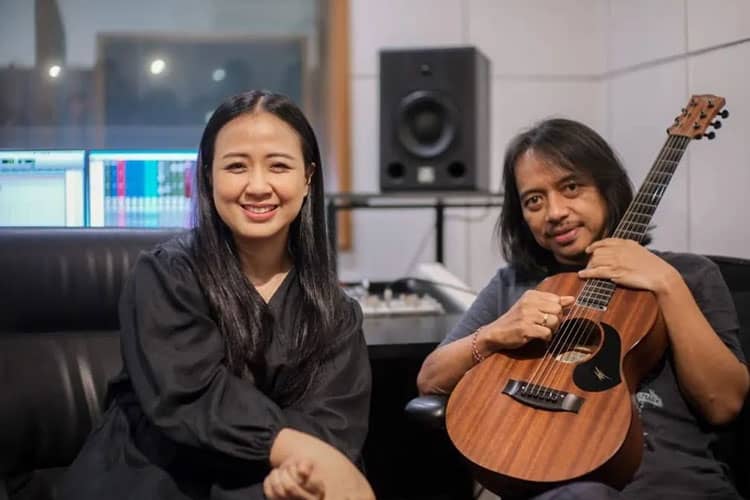 Jelang Ramadan 2023, Dewa Budjana dan Astrid Rilis Single Lillahi Ta'ala
