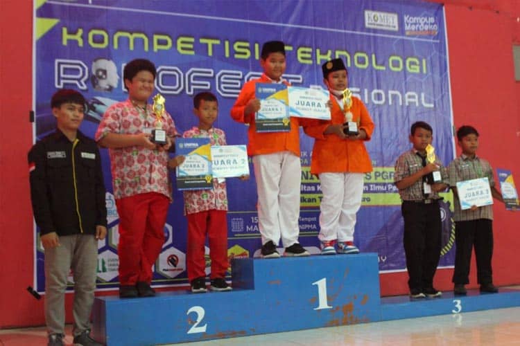 Inilah Pemenang Kompetisi Teknologi Robofest Nasional 2023 yang Digelar UNIPMA