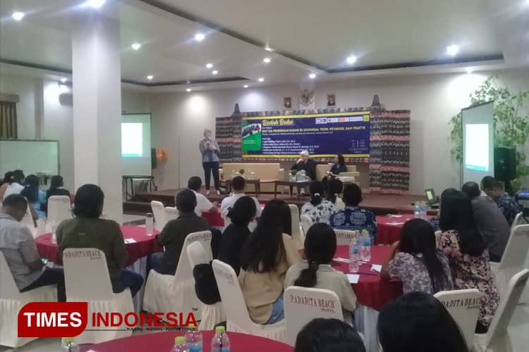 Bedah Buku SLEEI, Unkriswina Sumba Ingin Harap Hasilkan Mahasiswa Hukum yang Mahir