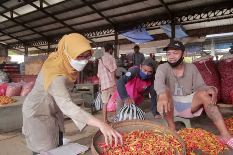Bupati Kediri Terus Awasi Kenaikan Harga Bahan Pokok