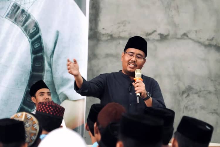 Anwar Sadad Gugah Kesadaran Politik di Lingkungan Santri 