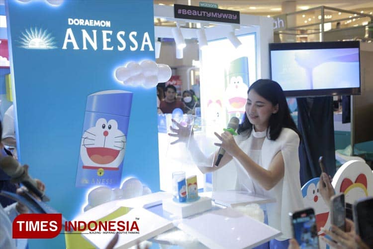 Cute! This Sunscreen of Anessa has Doraemon Printed on the Packaging