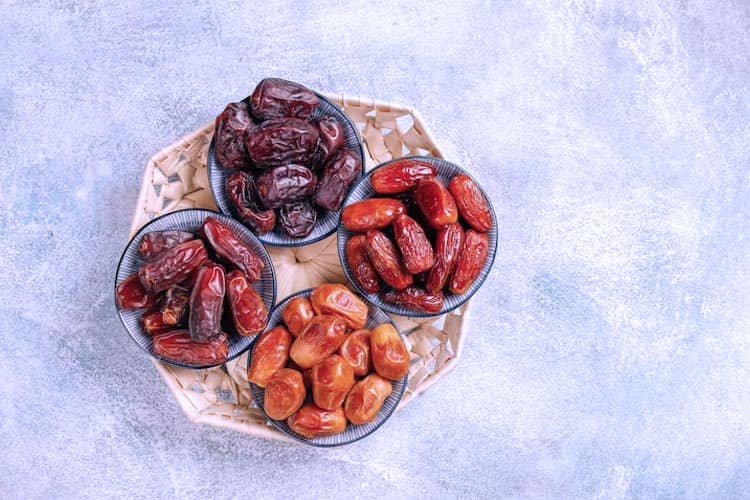 6 Top Variant of Dates to Have in Your Dining Table