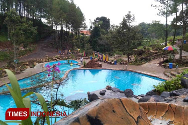 5 Tempat Rekomendasi Wisata Keluarga di Kabupaten Mojokerto