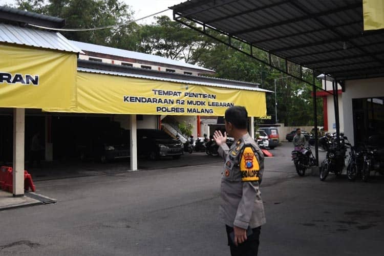 Ingin Kendaraan Aman Saat Ditinggal Mudik? Titipkan Saja di Polres Malang, Gratis
