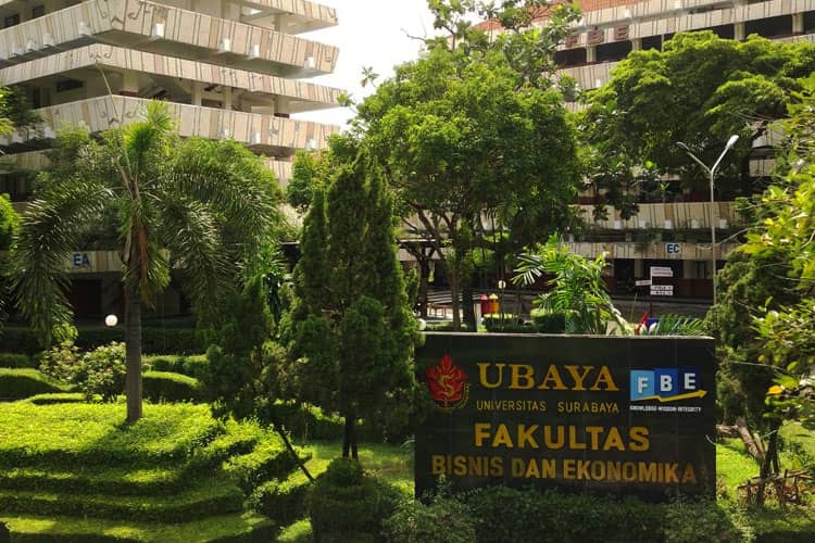 S1 Akuntansi Ubaya Raih Sertifikasi Internasional Association of Chartered Certified Accountants (ACCA)