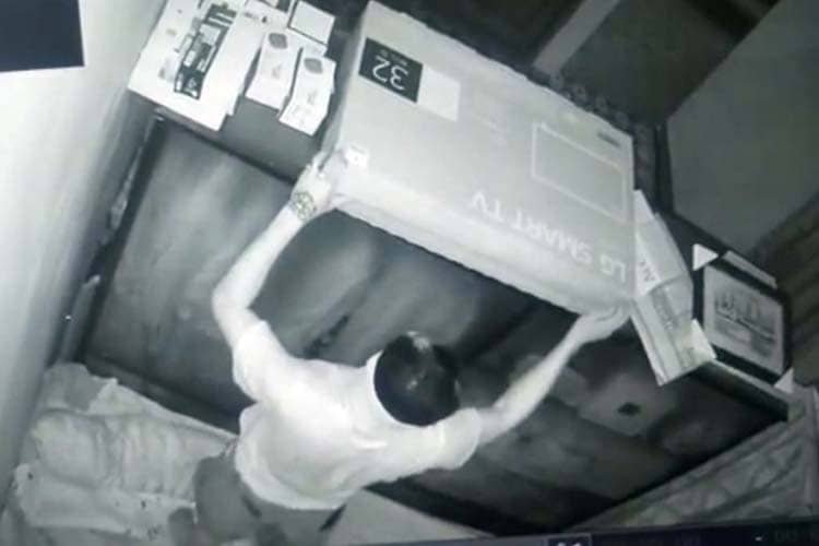 Terekam CCTV, Polisi Tangkap Residivis Pembobol Rumah Kosong