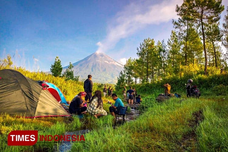 Sarkawi Hidden Gem Lumajang di Kaki Gunung Semeru