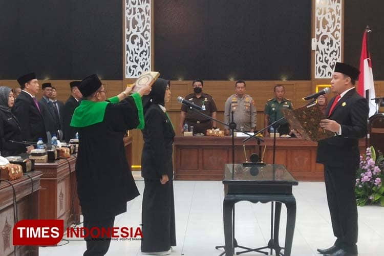 DPRD Kota Probolinggo Lantik Nur Hudana Gantikan Machrus Ali 