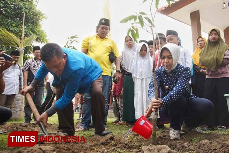 Wali Kota Mojokerto Gelar Aksi Tanam Pohon