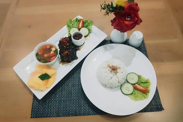 Kuliner Iga Bakar yang Wajib Dicoba Ada di Luminor Hotel Jember Lho!