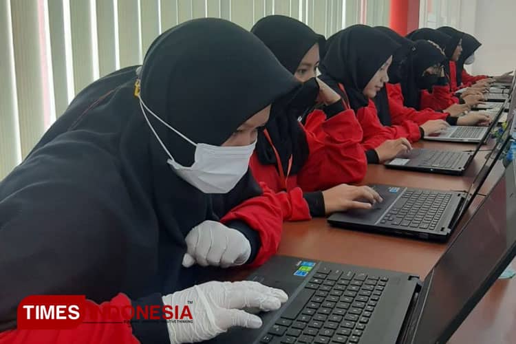Mencetak Relawan KSR-PMI Unit Unisma yang Profesional Standar Palang Merah Indonesia Melalui Ujian Sertifikasi