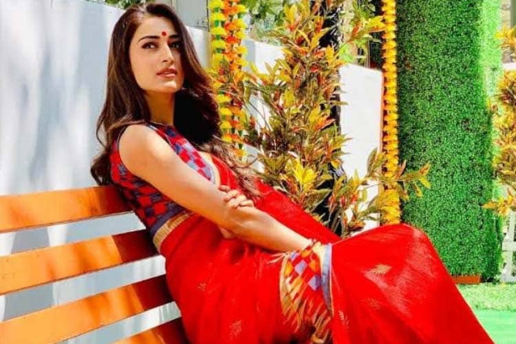 Erica Fernandes Pemeran Prerna, Terpaksa Menikah Tanpa Cinta 