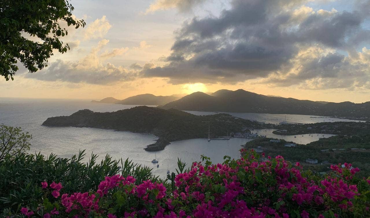 Antigua dan Barbuda: Antara Laut Karibia, Sejarah Kuno, dan Alam Indah