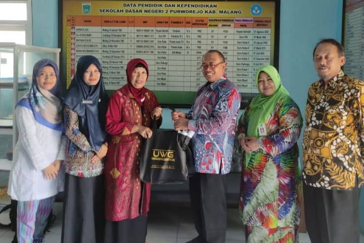 Rektor UWG Sambangi SDN Purworejo 2, Mahasiswa Kampus Lain “Auto-Iri”