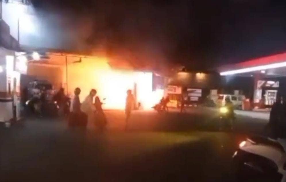 SPBU Tlogomas Malang Terbakar, Memicu Panik Pengisi BBM
