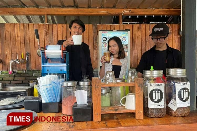 Unggul Dengan Live Music, Jadikan IJI Favorit Café Anak Milenial