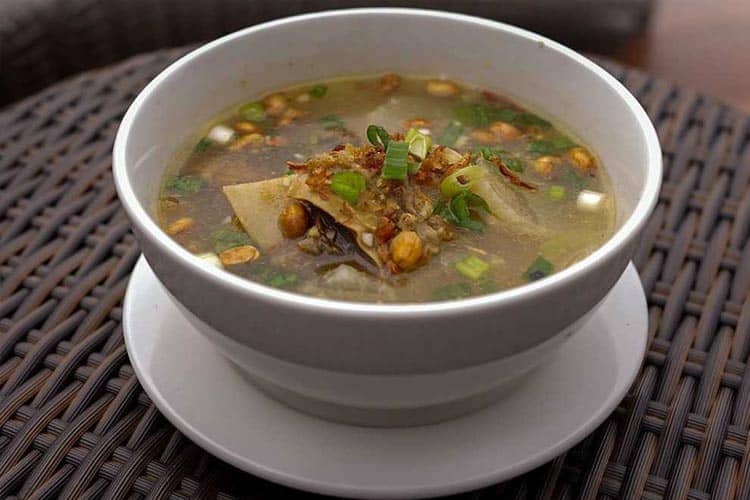 Soto Iga Pamenang, Kombinasi Kuah Segar dan Daging Empuk yang Manjakan Lidah