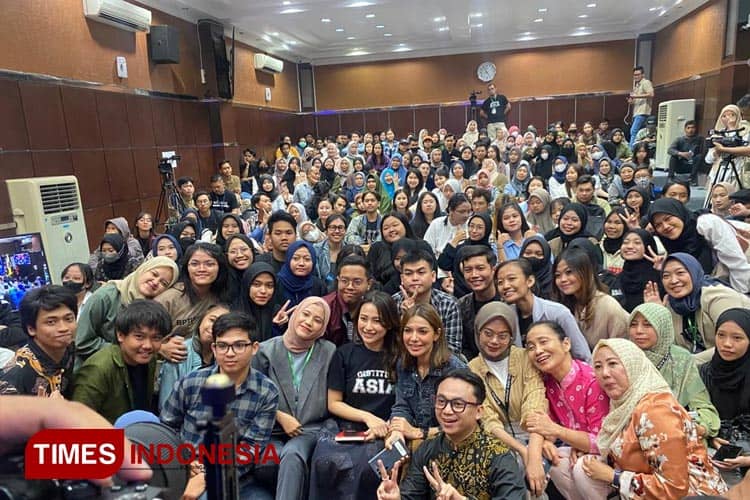  Najwa Shihab: Mahasiswa Menjadi Penentu Presiden Indonesia di Pemilu 2024