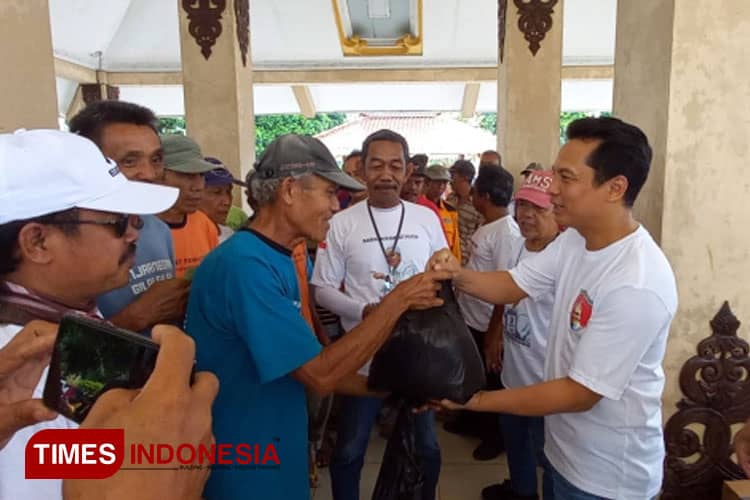 Relawan Barisan Rambut Putih Banjarnegara Deklarasikan Ganjar Pranowo Presiden RI 2024